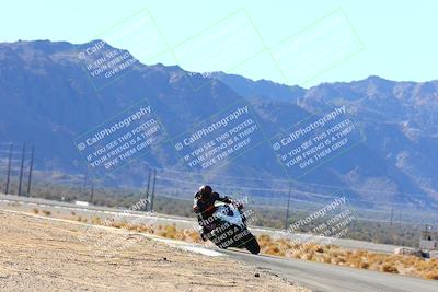 media/Jan-09-2022-SoCal Trackdays (Sun) [[2b1fec8404]]/Turn 8 (1045am)/